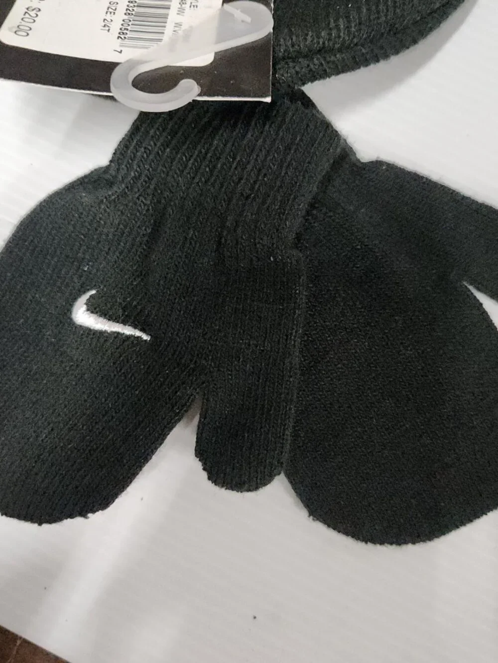 Nike 7N3048-Ww W. Virginia Toddler Beanie Mittens 2/4T Acrylic Black Gold